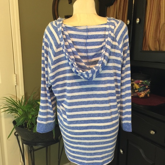 I’m in Love with Derek Stripe Hoodie Size: 2X - Picture 5 of 6